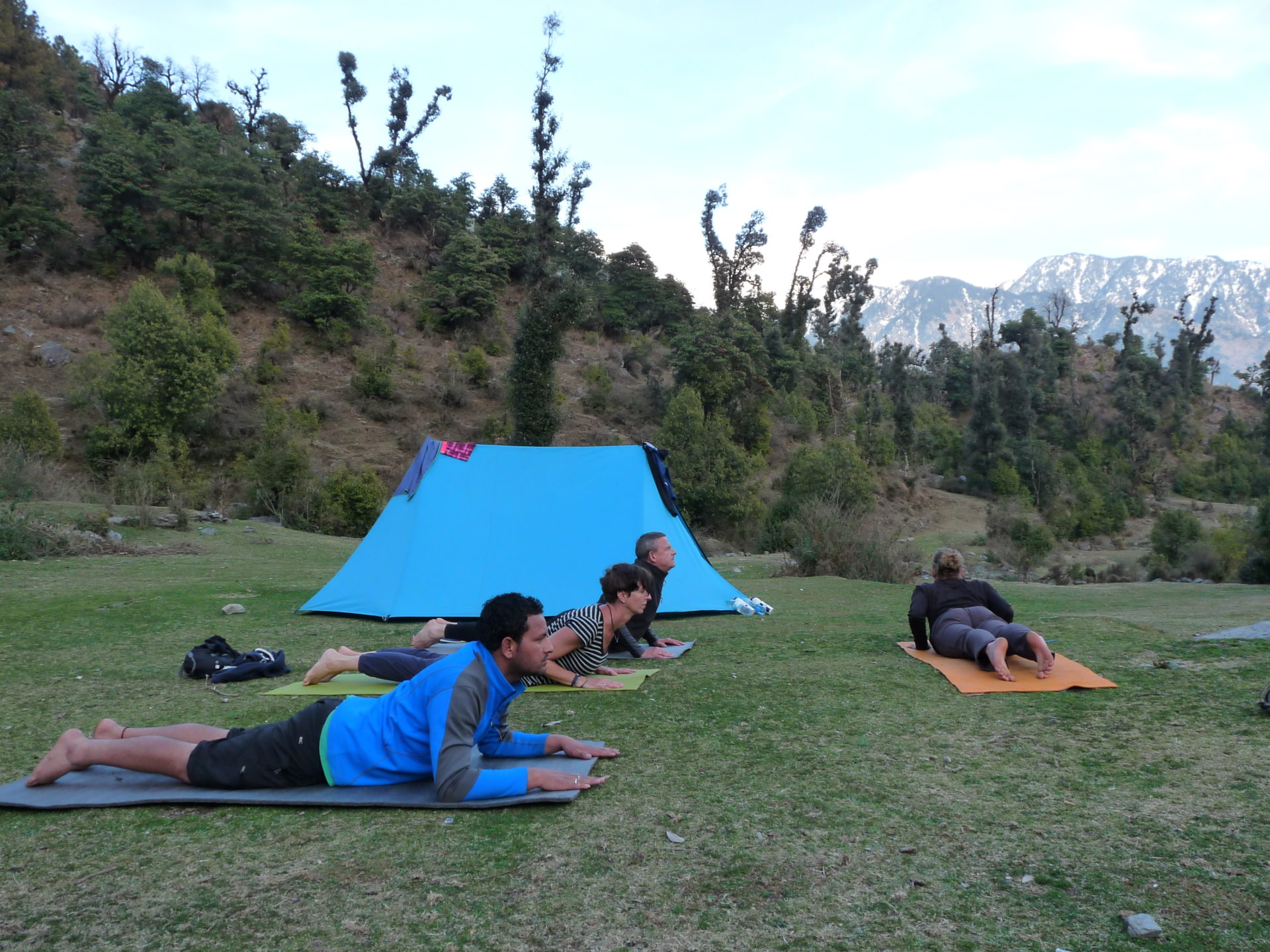 Yoga in den Bergen